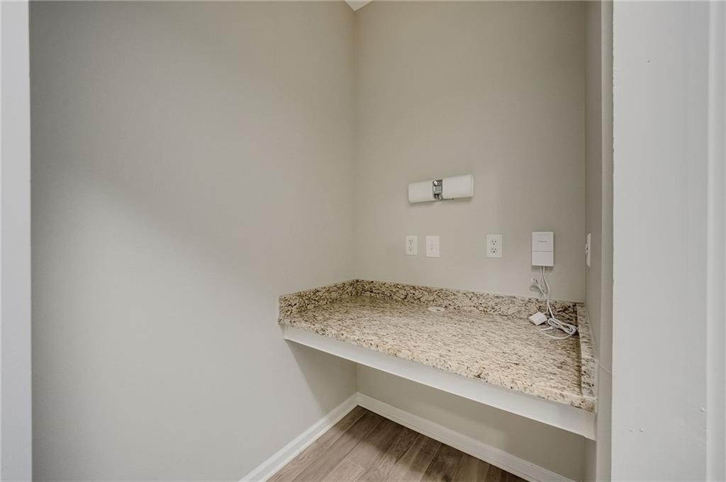 10 Perimeter Summit Boulevard Ne - Photo 9