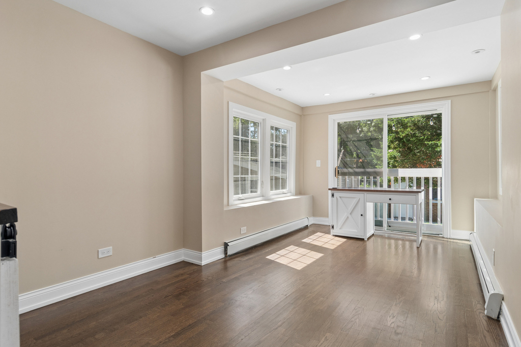 2247 W Estes Avenue - Photo 13