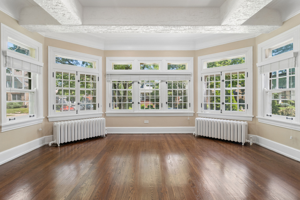 2247 W Estes Avenue - Photo 3
