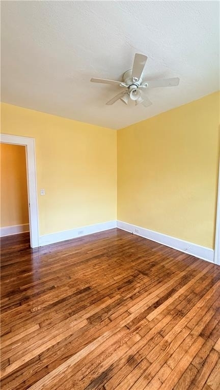 403 E Elm Street - Photo 10