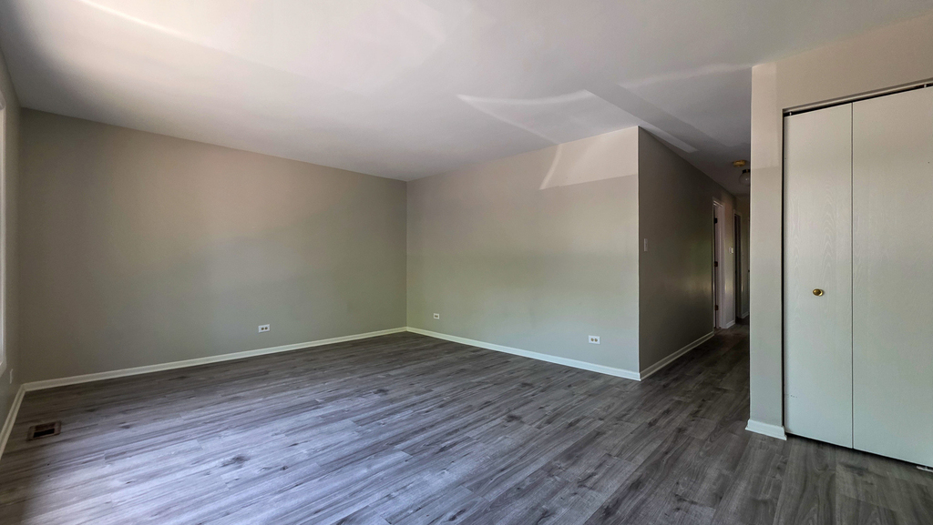 16724 Hillside Place - Photo 1