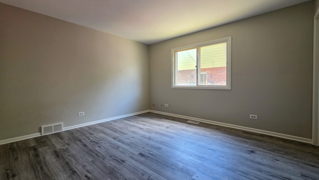 16724 Hillside Place - Photo 8