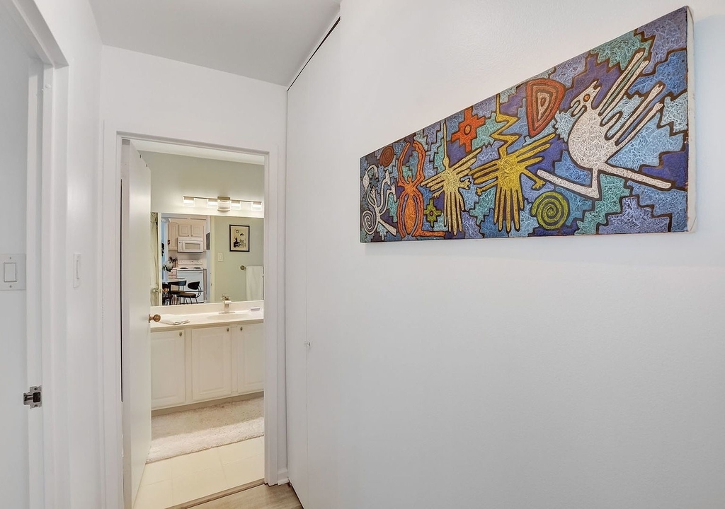 211 E Ohio Street - Photo 7