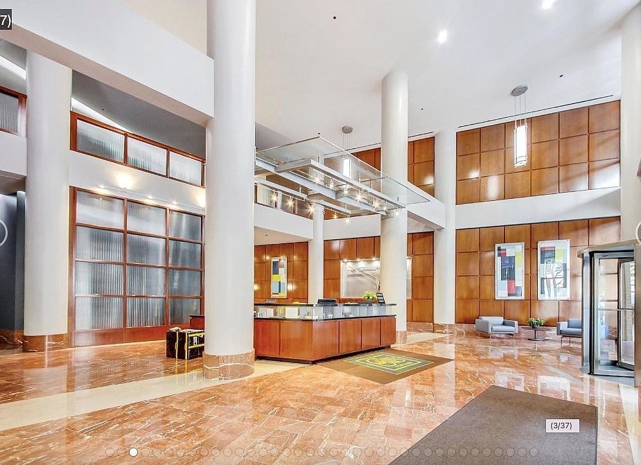 211 E Ohio Street - Photo 19