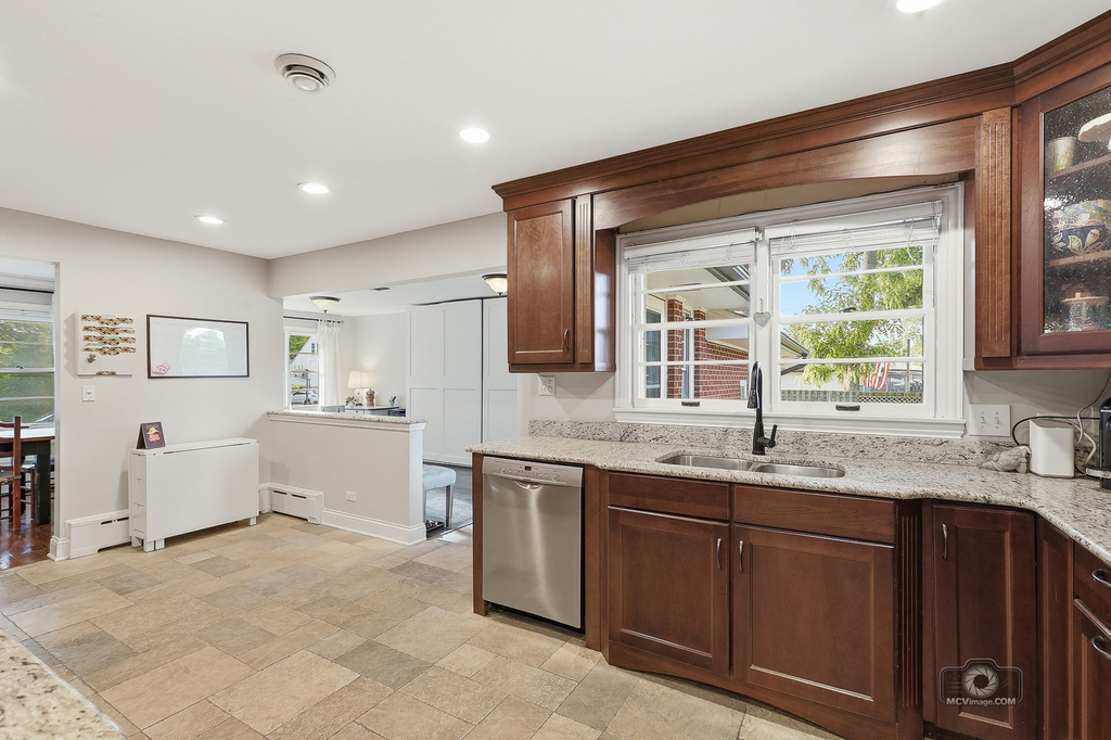 6456 W 175th Street - Photo 8