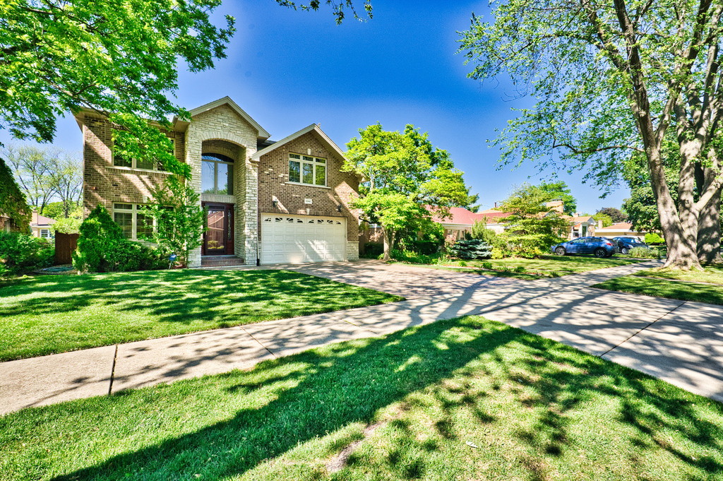 5044 Coyle Avenue - Photo 1