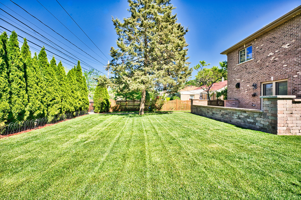 5044 Coyle Avenue - Photo 4