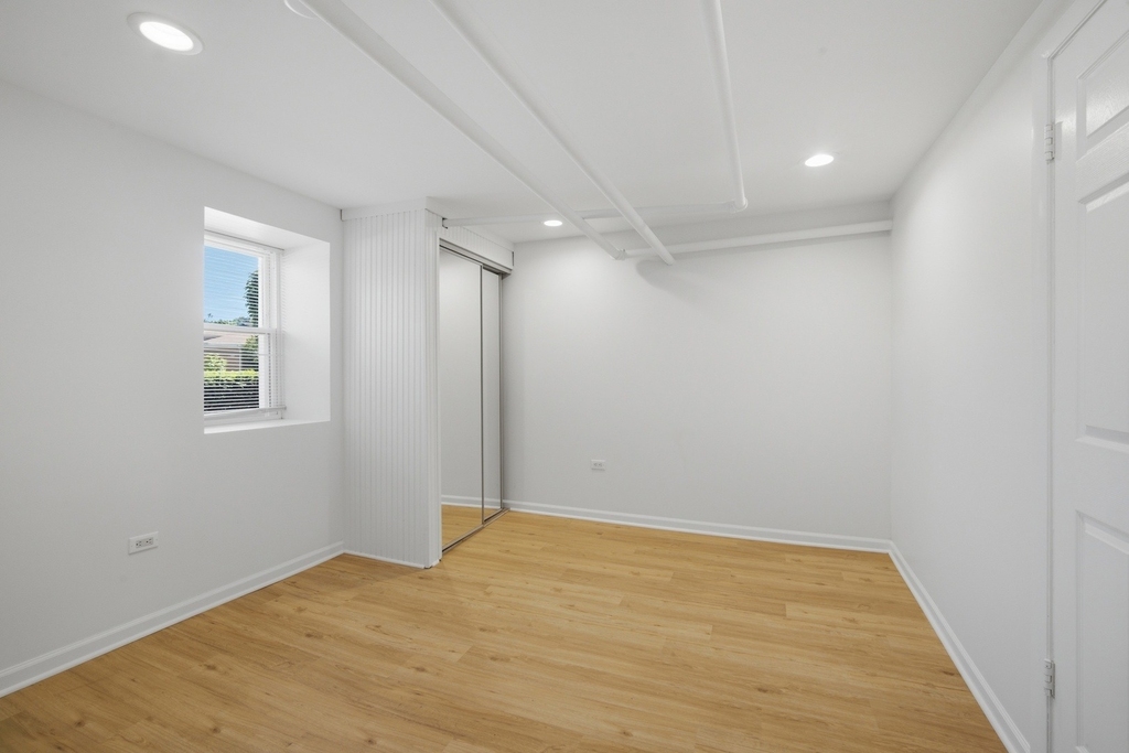 7314 N Crawford Avenue - Photo 13