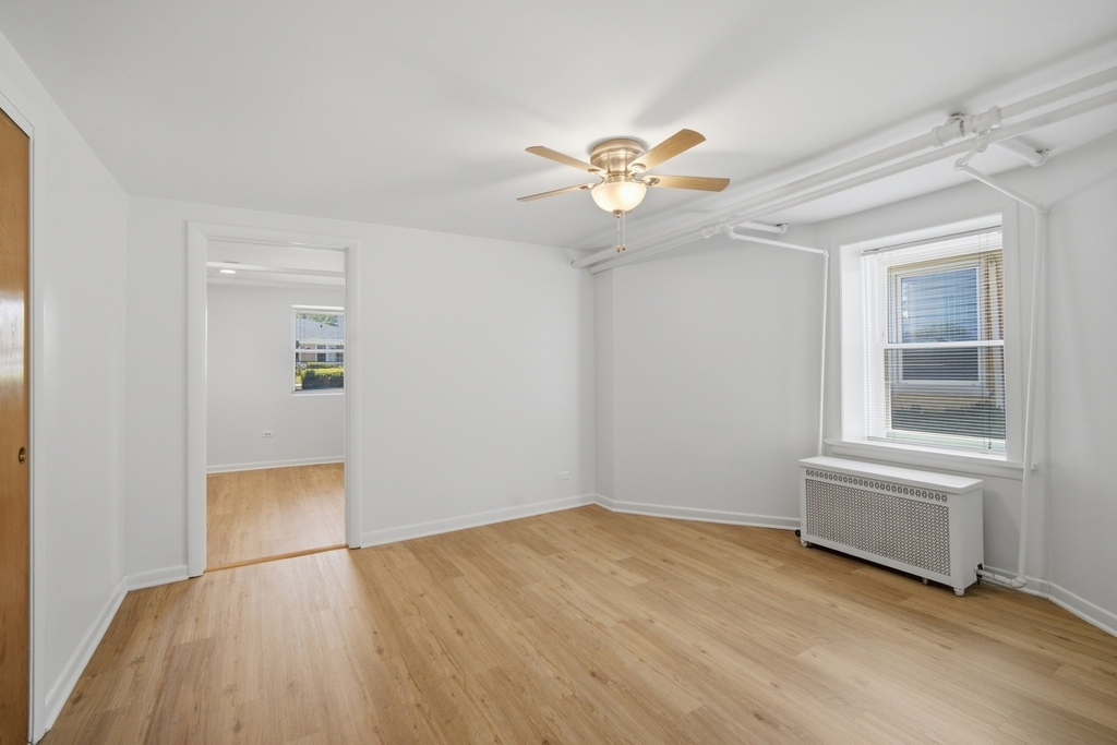 7314 N Crawford Avenue - Photo 9