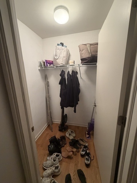160 E Illinois Street - Photo 9