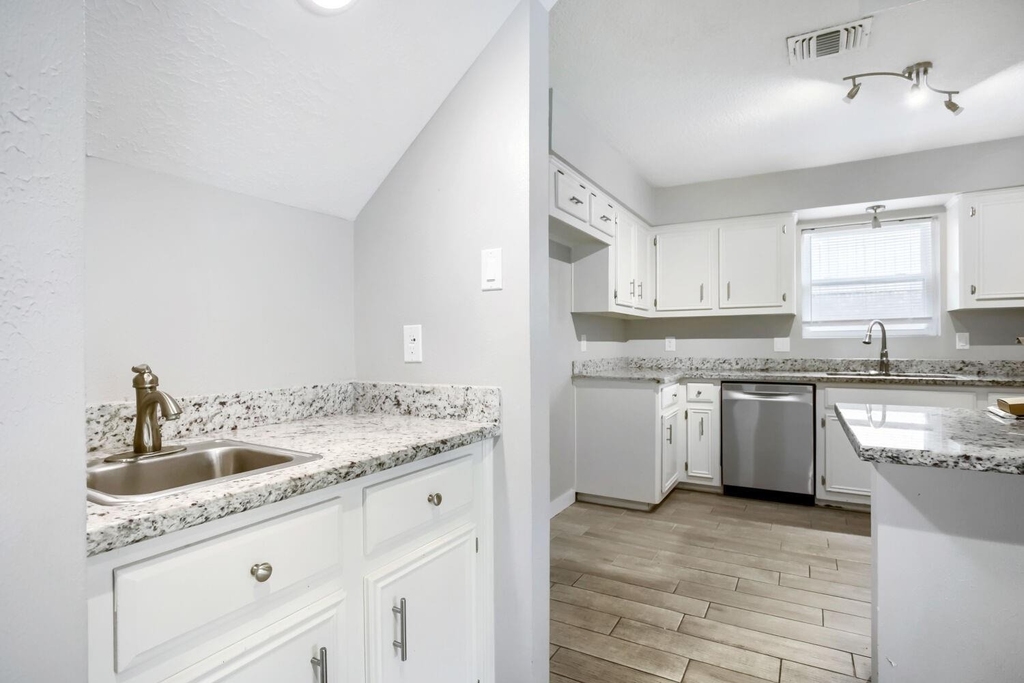 3734 Blue Lake Drive - Photo 11