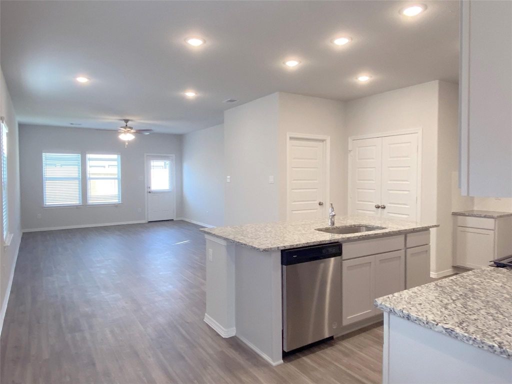 23338 Spring Genesis Lane - Photo 6