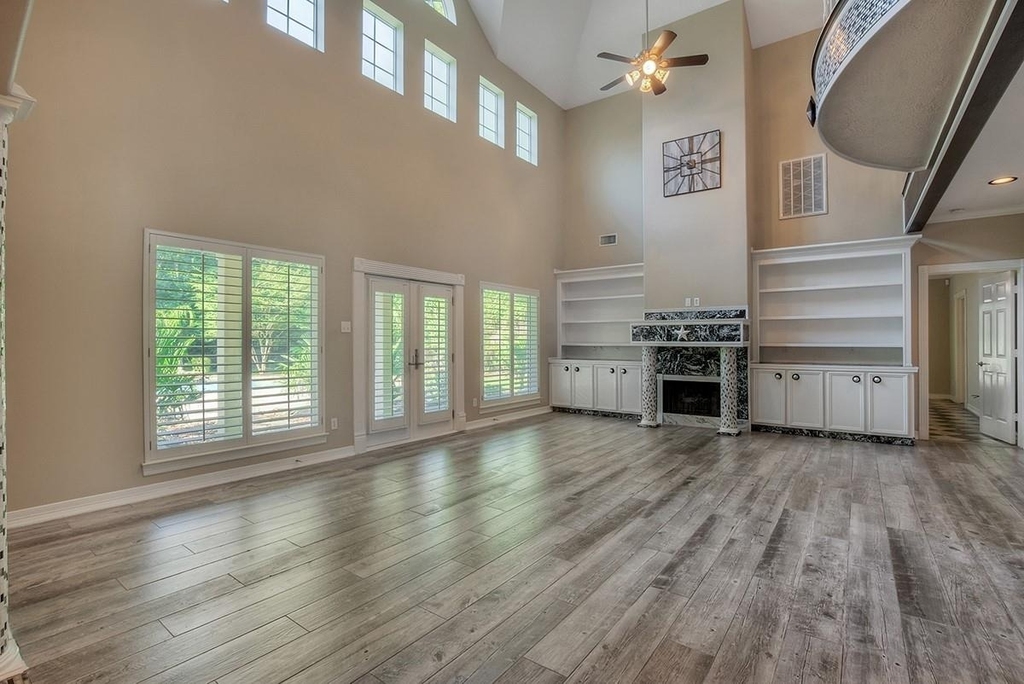 10819 Lake Windcrest - Photo 22
