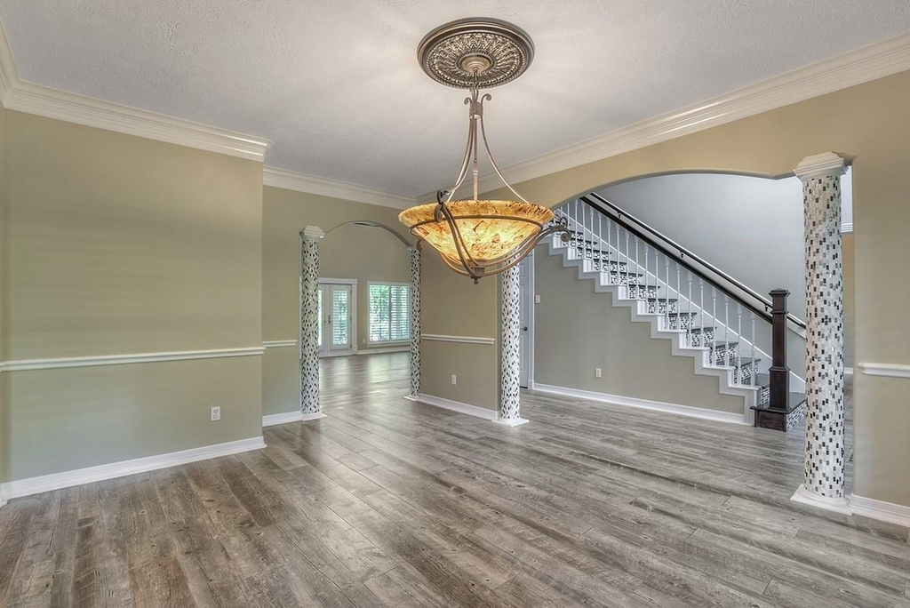 10819 Lake Windcrest - Photo 11