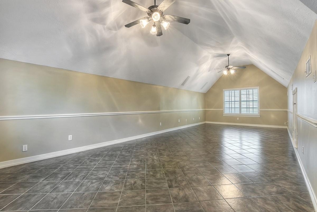 10819 Lake Windcrest - Photo 36