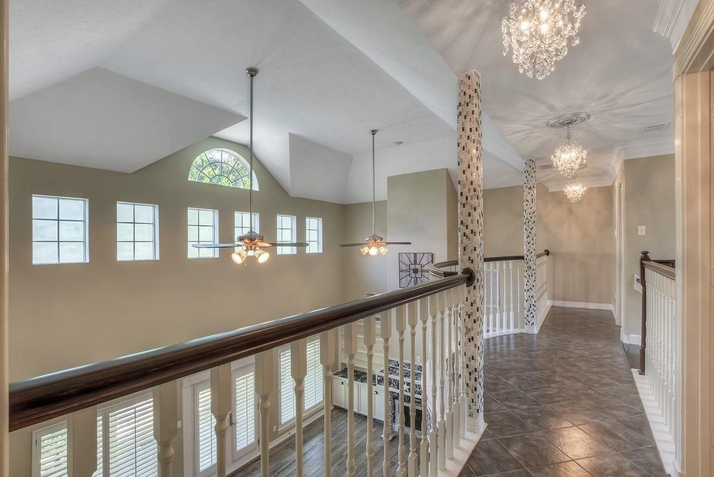 10819 Lake Windcrest - Photo 39