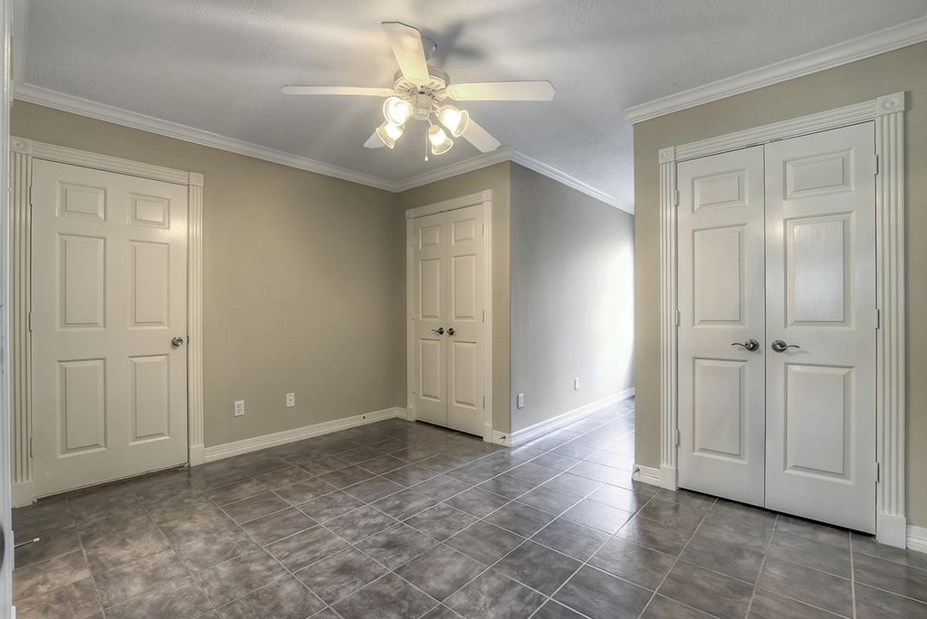 10819 Lake Windcrest - Photo 31