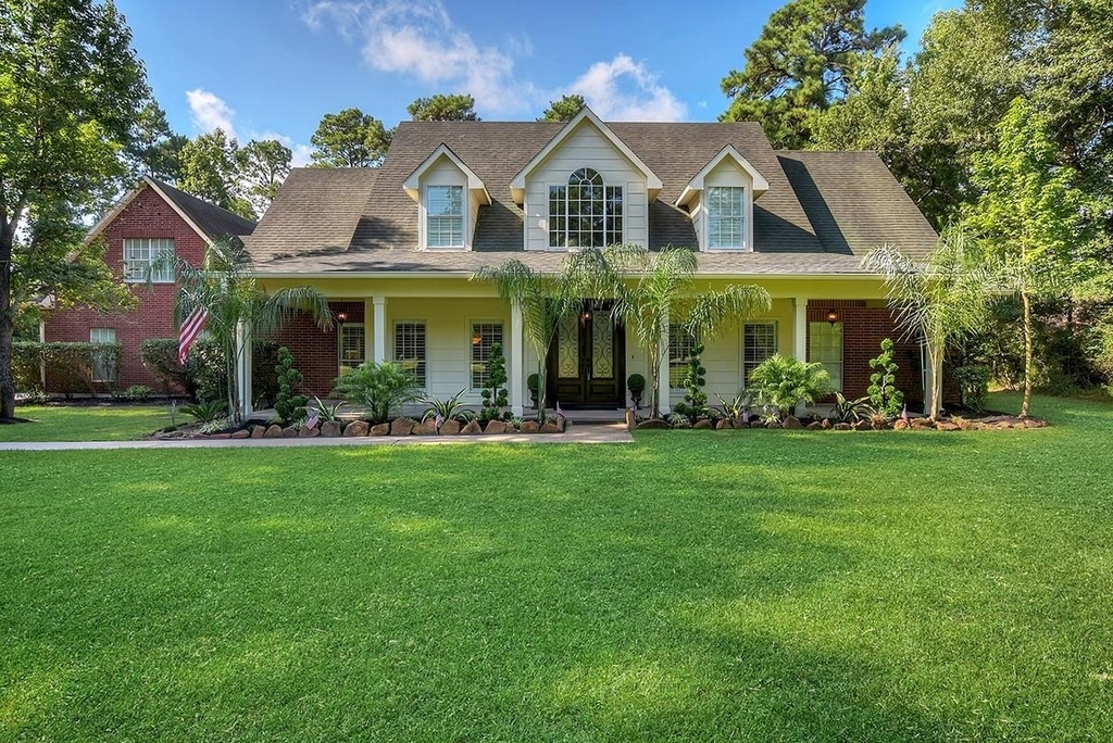 10819 Lake Windcrest - Photo 0