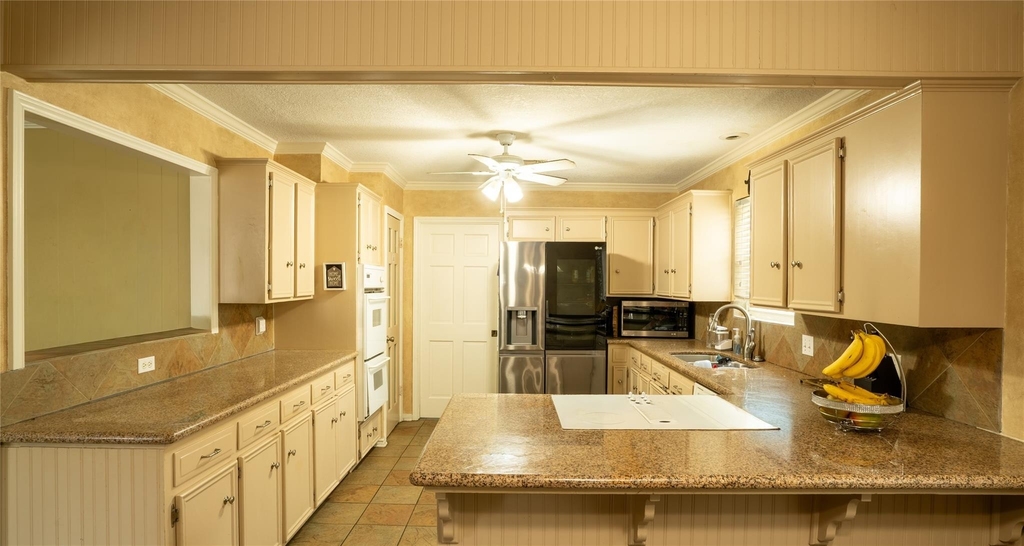 1514 Roanwood Drive - Photo 1
