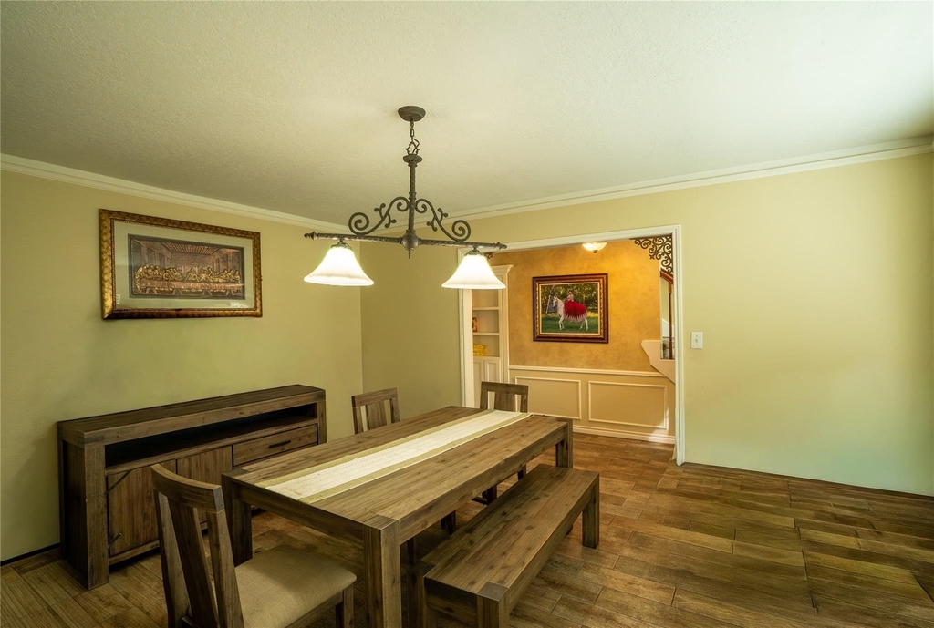 1514 Roanwood Drive - Photo 2