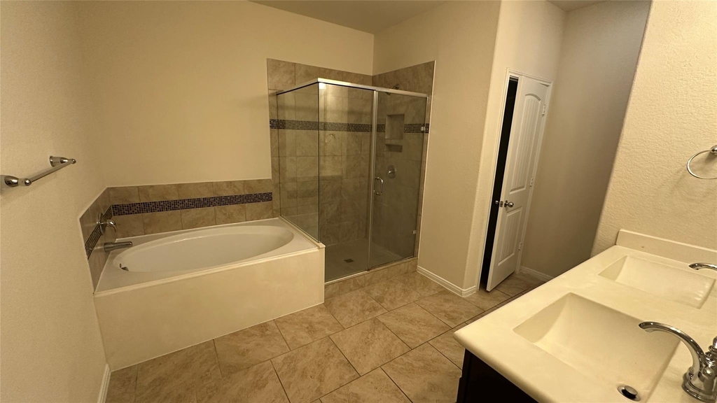14046 Sand Ridge Crossing - Photo 10