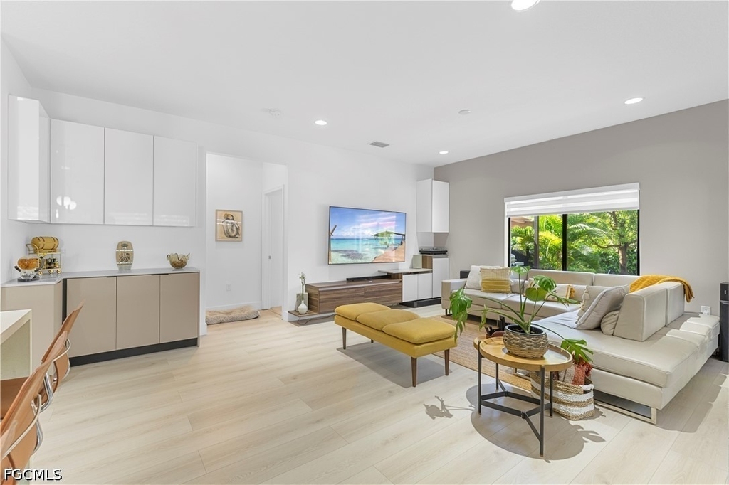 5039 Frattina Street - Photo 10