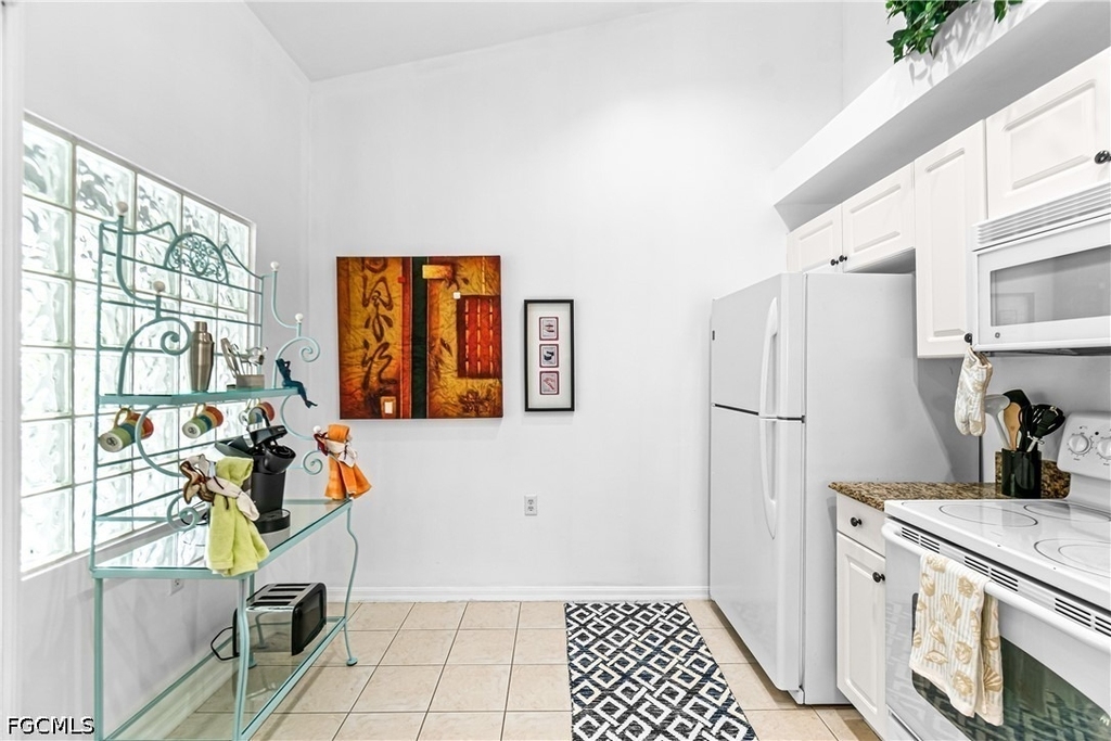 12181 Summergate Circle - Photo 13