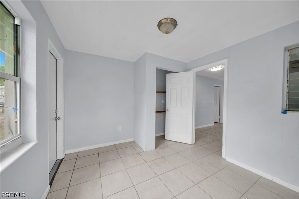 1527 Gardenia Avenue - Photo 28