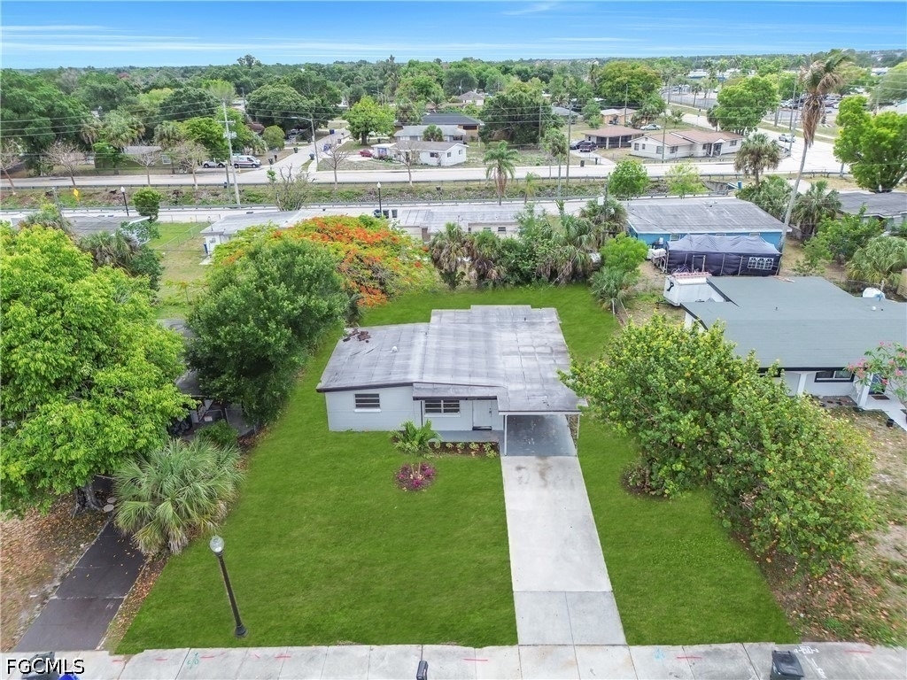 1527 Gardenia Avenue - Photo 1