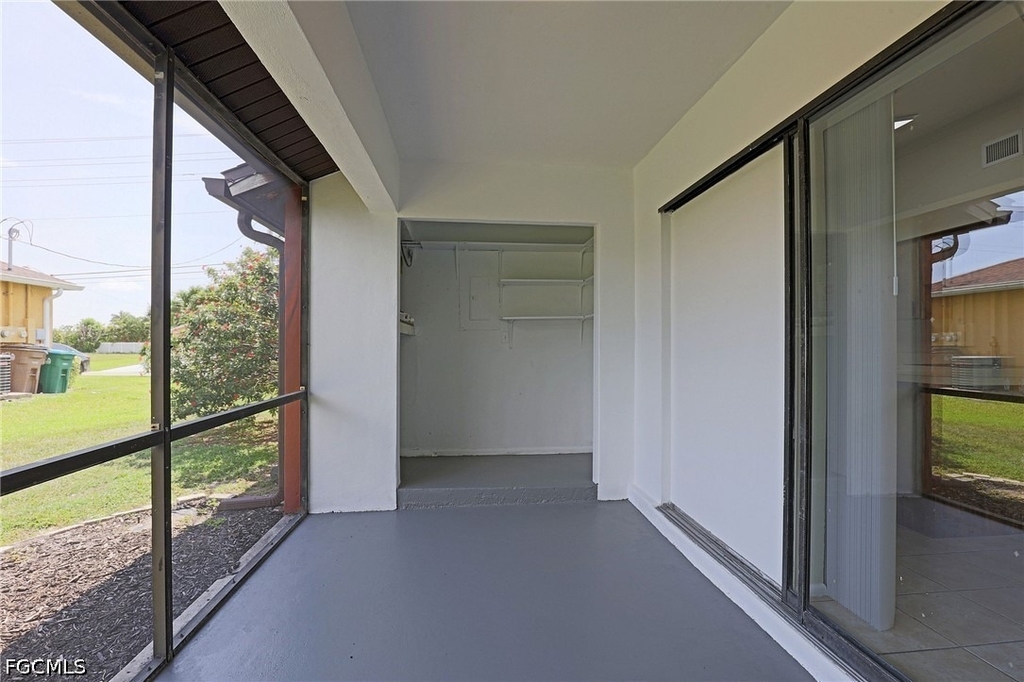 4417 Sw Santa Barbara Place - Photo 14