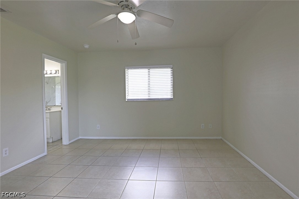 4417 Sw Santa Barbara Place - Photo 5