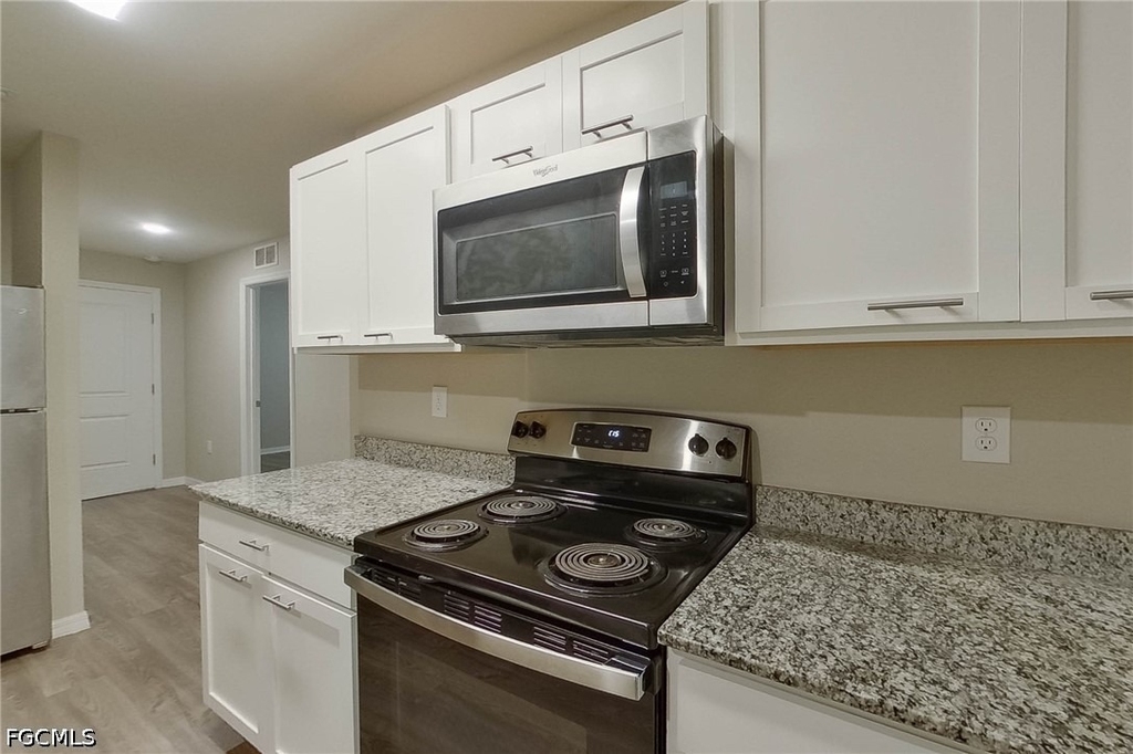 9131 Aegean Circle - Photo 5