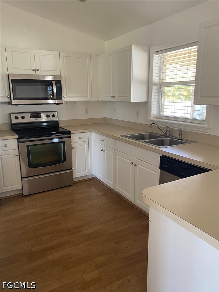 2136 Nw 22nd Place - Photo 6