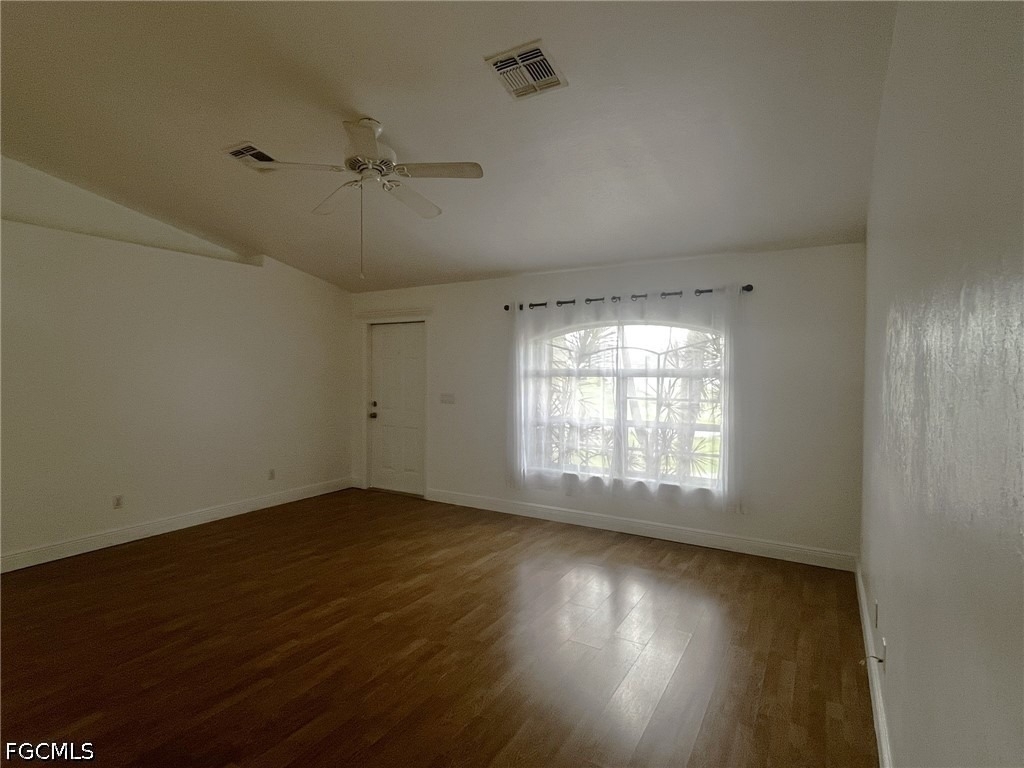 2136 Nw 22nd Place - Photo 4