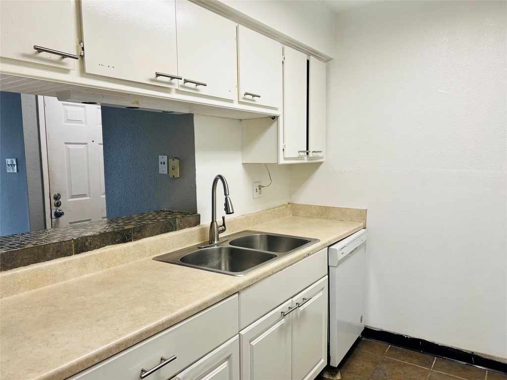 2800 Jeanetta Street - Photo 3
