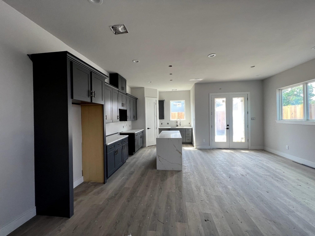 6407 Sidney Street - Photo 6