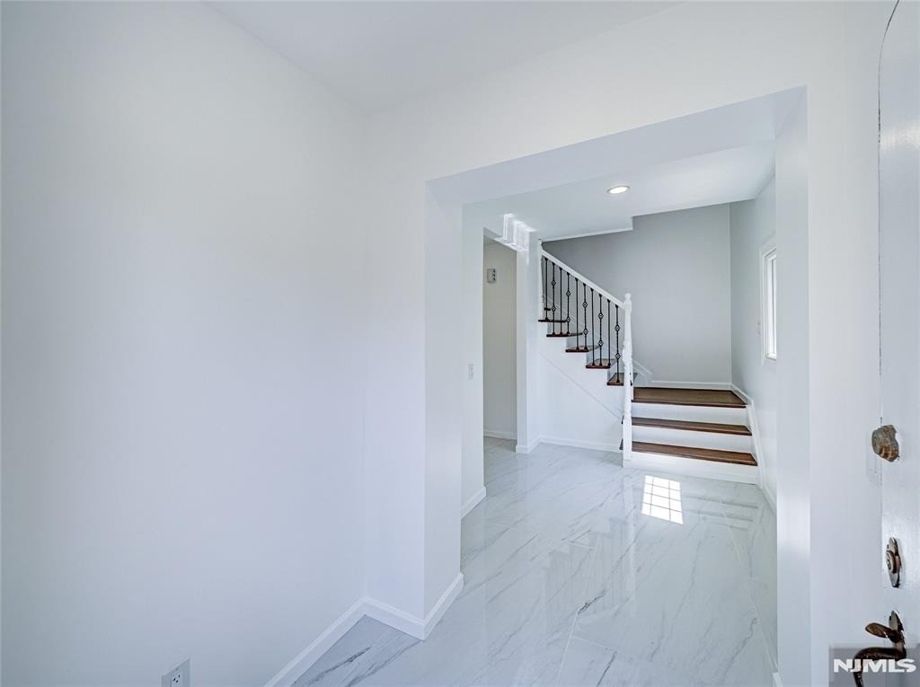 217 Heywood - Photo 20