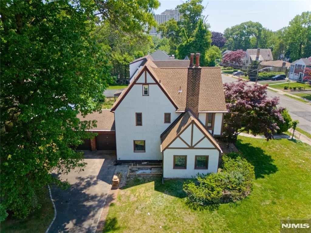 217 Heywood - Photo 24