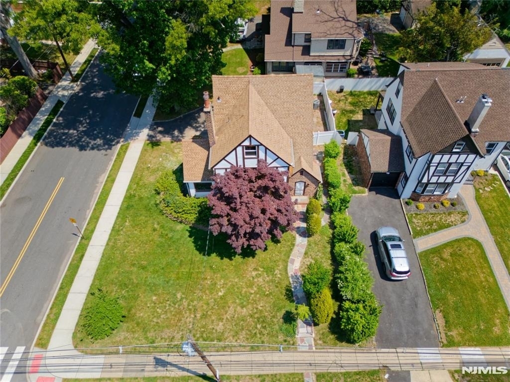 217 Heywood - Photo 21