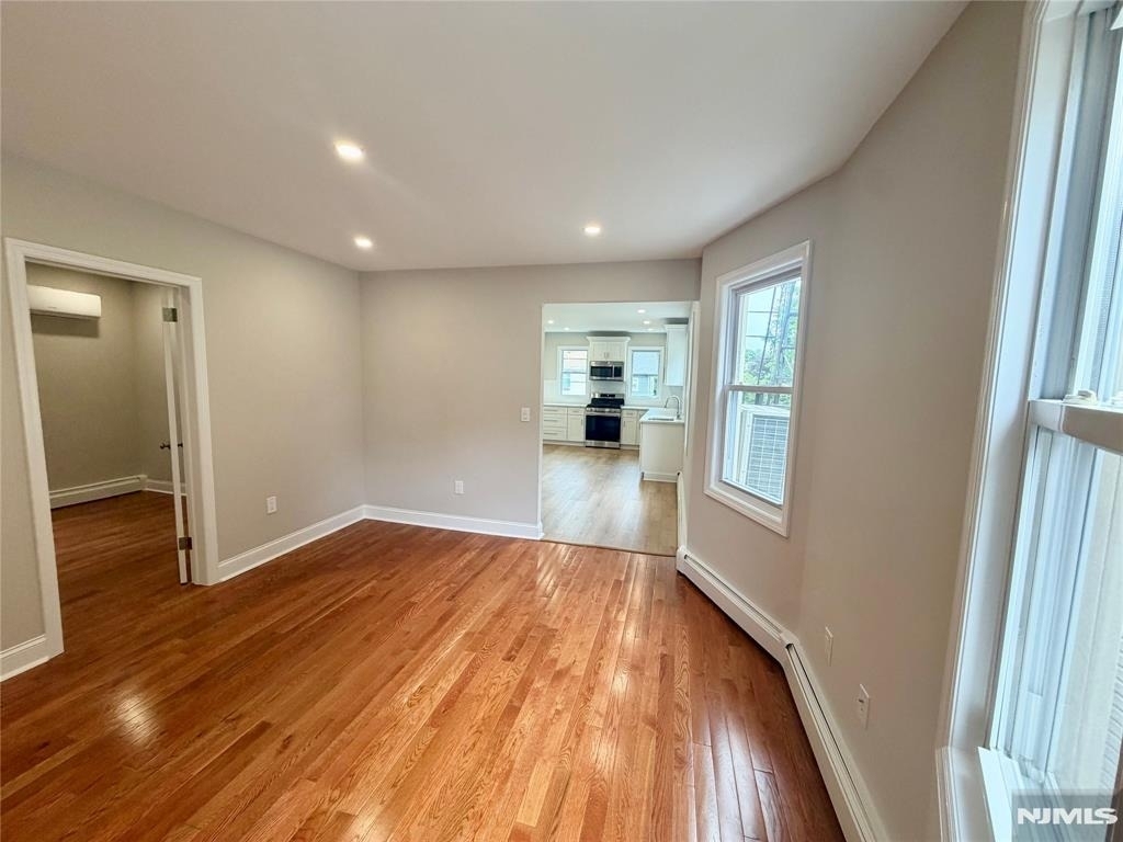 35 Claremont - Photo 5