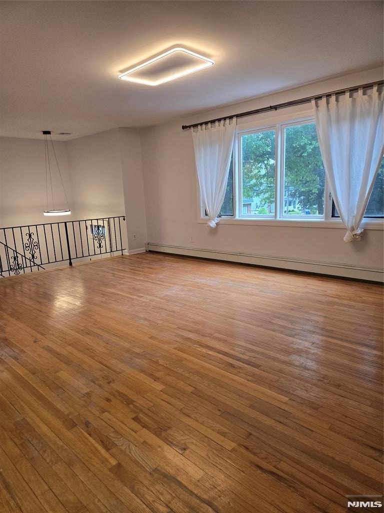 217 Rockland - Photo 2