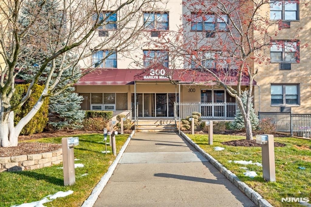 300 Lookout - Photo 14