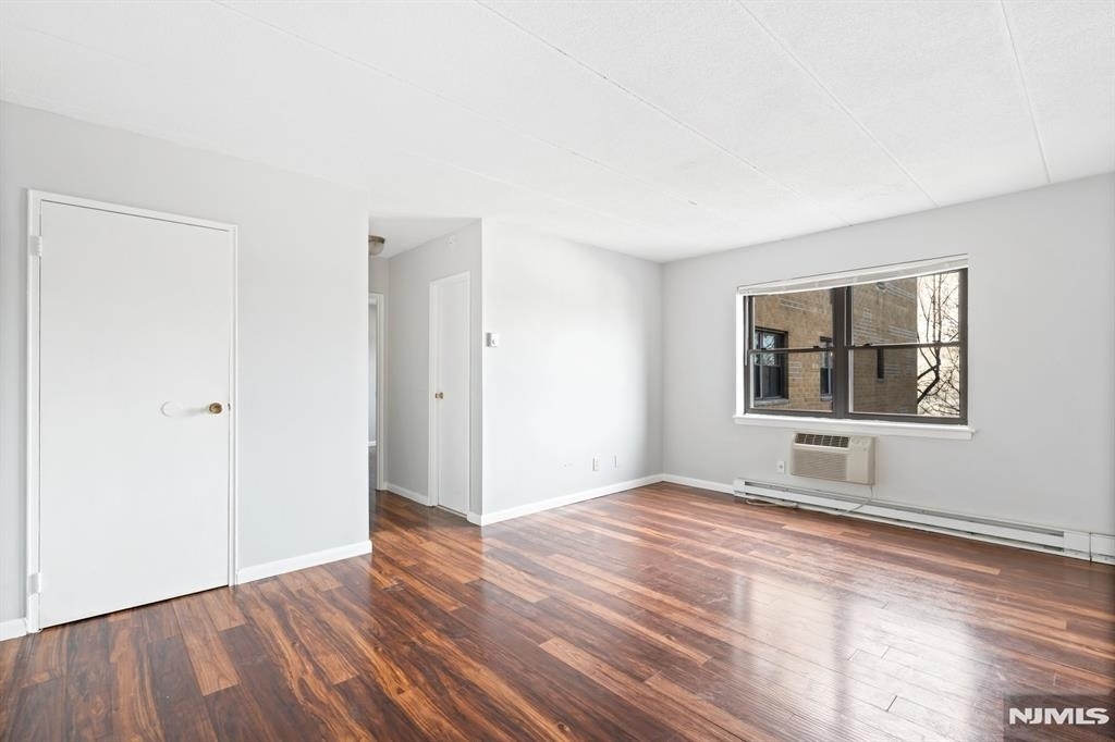 300 Lookout - Photo 2