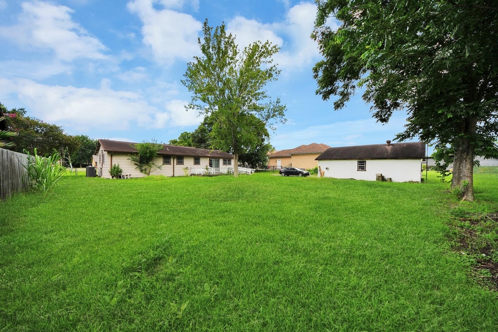 535 Pampa Street - Photo 42