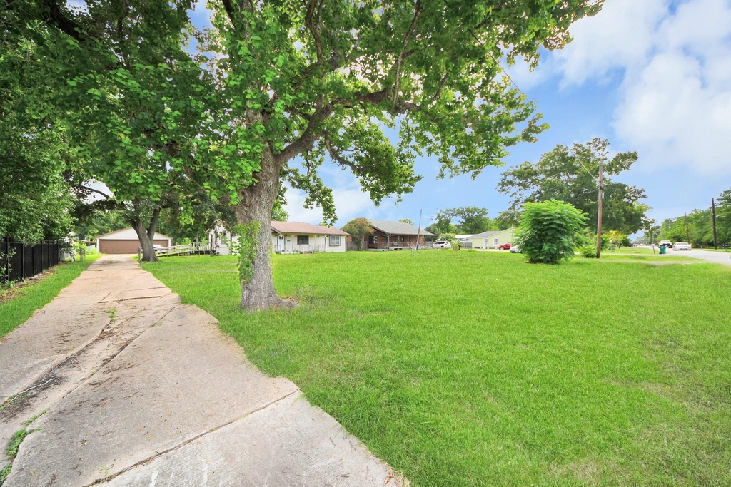535 Pampa Street - Photo 7