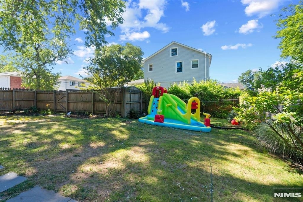 138 Bessida - Photo 3