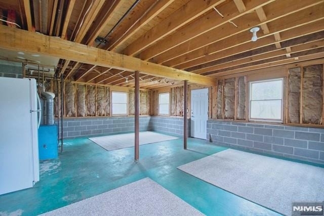 44 Newcomb - Photo 14