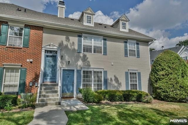 1132 Stafford - Photo 0