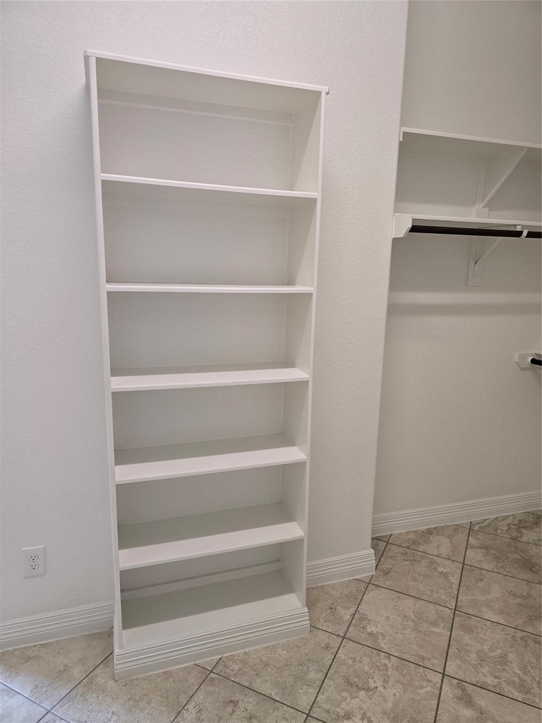 10 Val Delsa Court - Photo 17