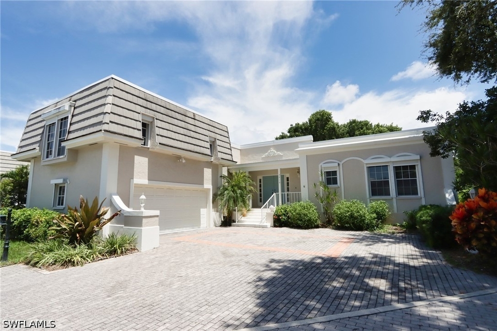 5916 Chanteclair Drive - Photo 0